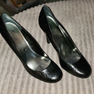 NWOT. Style & Co. Black Pumps. 10M